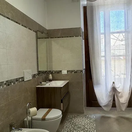 Nocleg ze śniadaniem La Casa Al Centro 3*