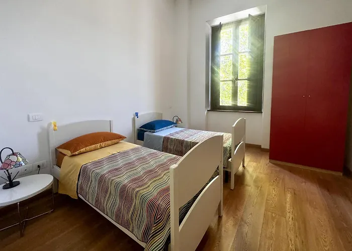 La Casa Al Centro 3* LʼAquila